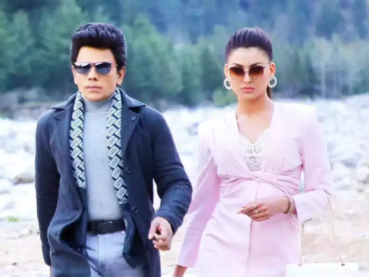 Runway 34 Indian Movie Download Full HD